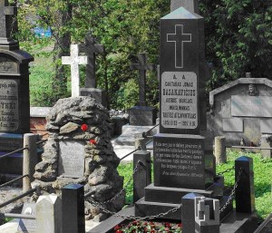 Jono Basanavičiaus kapas Vilniaus Rasų kapinėse