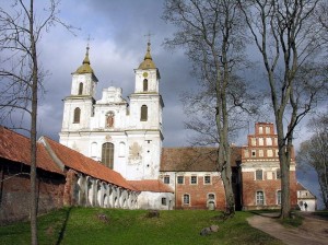 Ttytuvėnų bažnyčia ir vienuolynas | wikipedia.org nuotr.