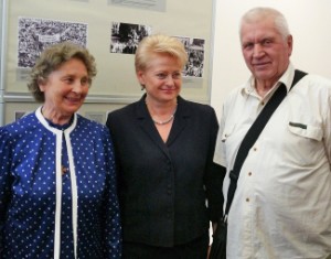 N.Sadūnaitė, D.Grybauskaitė ir A.Terleckas | Genocid.lt nuotr.