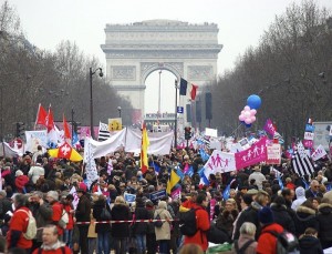 Kovo 23 d. manifestacija Paryžiuje | wikipedia.org nuotr.