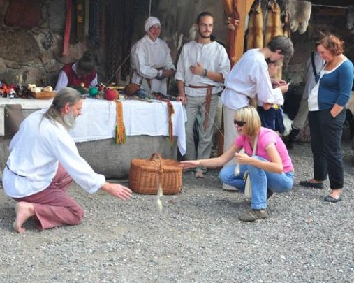 Trakų salos pilyje jau devintą kartą vyks Senųjų amatų šventė | šventės rengėjų nuotr.