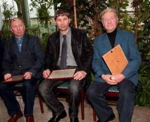 Aukso vainiko laureatai (iš kairės) Steponas Kaminas, Virgilijus Mikuckis, Pranas Dužinskas | LLKC nuotr.