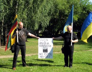 Tautininkų Ukrainos palaikymo piketas prie Rusijos ambasados | R.Laimikienės nuotr.