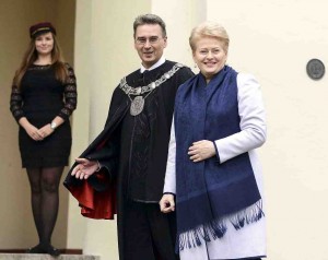Dalia Grybauskaitė ir laikinai einantis VU rektoriaus pareigas prof. Jūras Banys | lrp.lt P. Peleckio nuotr.