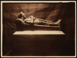 1 pav. Sarkofagas Vytauto Didžiojo palaikams pagal Boleslovo Balzukevičiaus projektą