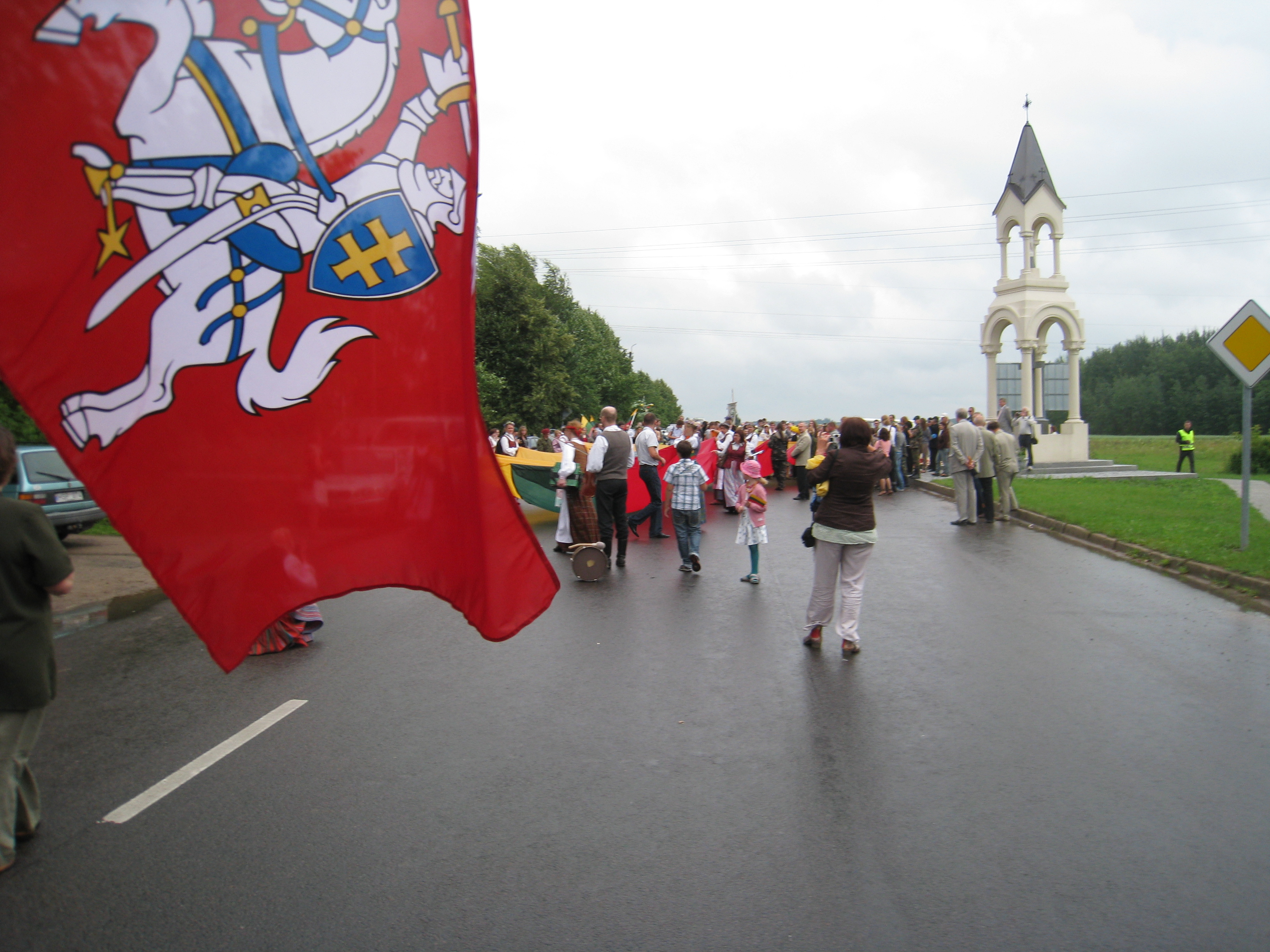 Senoji LDK vėliava pakvietė Vėles