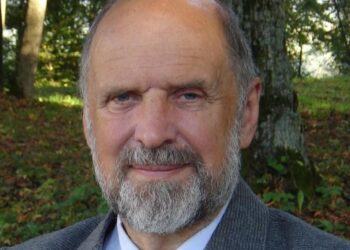 J.Trinkūnas. Tebūnie Darna!