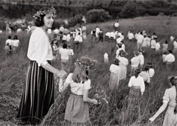 Kurios šventinės dienos bus atsisakyta Kūčių labui: Gegužės 1-os ar Rasos šventės?