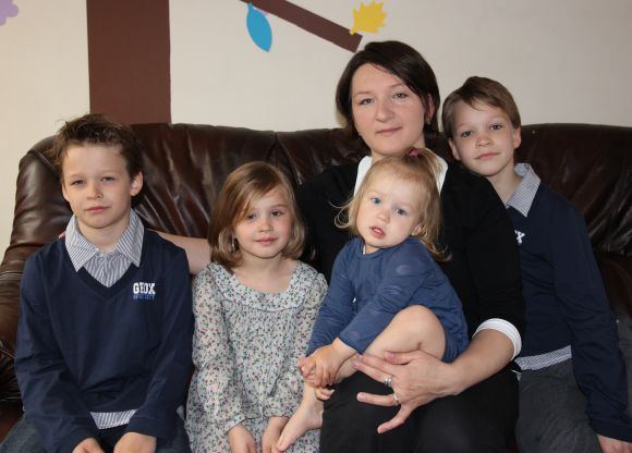 Austėja Landsbergienė su savo vaikais, asmeninė nuotr.