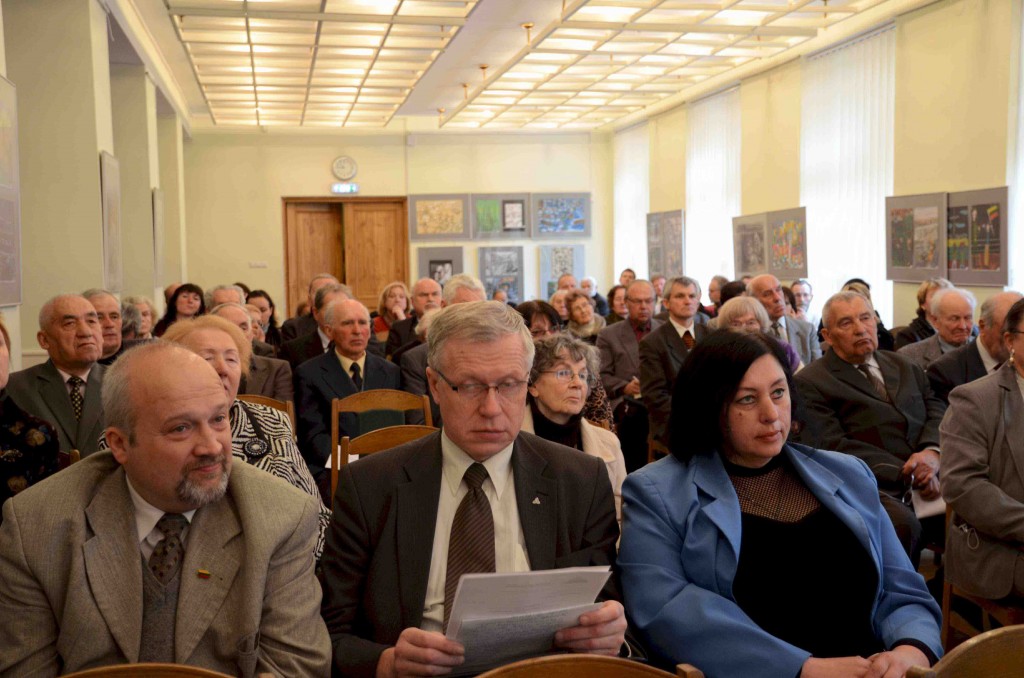 „Vilnijos“ draugijos suvažiavme dalyvavo ir Seimo nariai (iš kairės) Gintaras Songaila ir Rytas Kupčinskas.