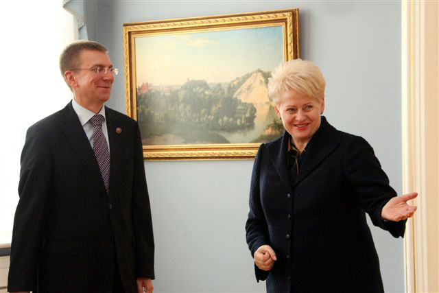 Prezidentė Dalia Grybauskaitė susitiko su Lietuvoje viešinčiu naujuoju Latvijos užsienio reikalų ministru Edgaru Rimkevičiumi | lrp.lt nuotr.