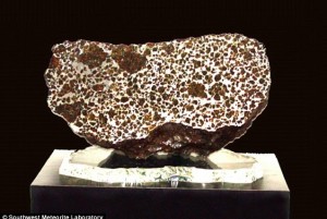 Aukcione mėginta parduoti Fukango meteorito fragmentą