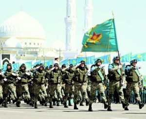 Ar ateis diena, kai Kazachstano kariams teks stoti į kovą už tėvynės nepriklausomybę? | scanpix.ee nuotr.