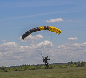 Parašiutininkas | Alkas.lt, A. Sartanavičiaus nuotr.