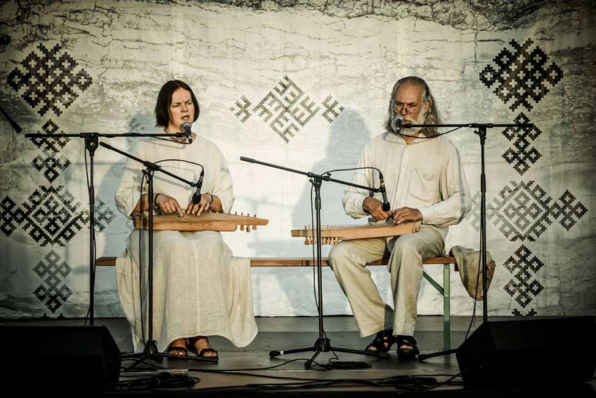 Evaldas ir Daiva Vyčinai koncertuoja festivalyje „Mėnuo juodaragis“. 2016 m. | Asmeninė nuotr.