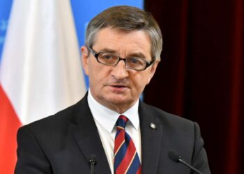 Į Lietuvą atvyksta Lenkijos Seimo Maršalka Marekas Kuchčinskis su palyda
