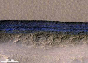 Marso griovų šlaituose aptiktos didžiulės ledo sankaupos | Kolinas M. Dundasas (Colin M. Dundas), žurnalo „Science“ nuotr.