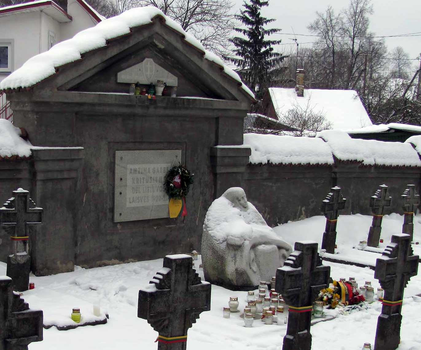 1918–1920 m. žuvusiųjų už Lietuvos Nepriklausomybę karių kapų VilniausRasų kapinėse | B. Puzinavičiaus nuotr.
