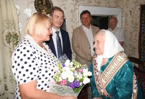 Pasveikinta šimtametė Dūkšto seniūnijos gyventoja | Ignalinos rajono savivaldybės nuotr.