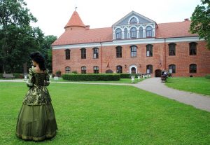 Raudondvario dvaro parkas – puiki vieta pasivaikščioti | Kauno rajono savivaldybės nuotr.