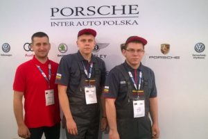 Laimėtojai | Vilniaus automechanikos ir verslo mokyklos nuotr.