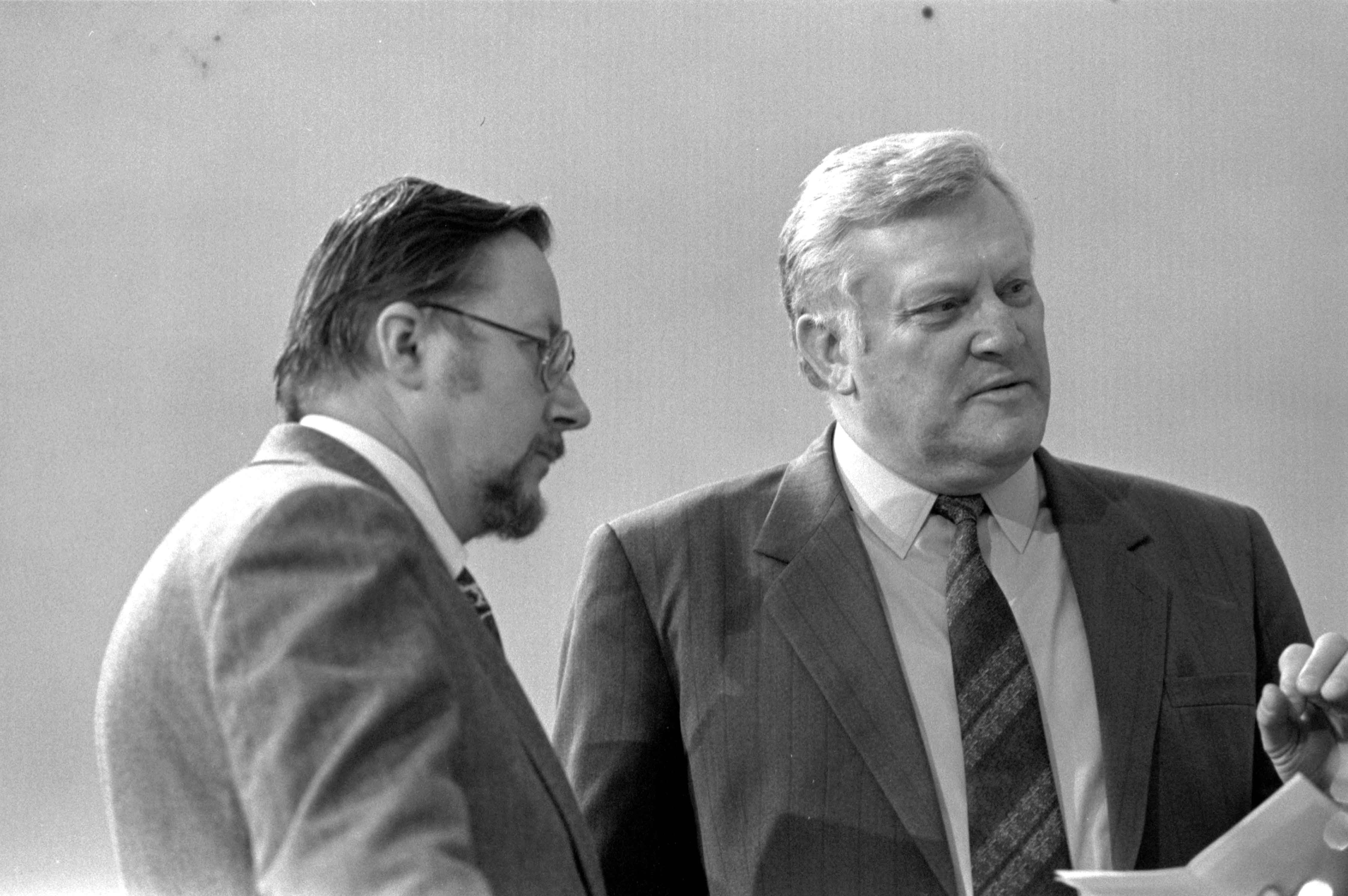 Vytautas Landsbergis ir Algirdas Brazauskas 1990 m. kovo mėn., Vilniuje | wikipedia.org, A. Sabaliausko nuotr.