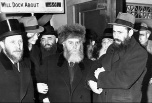 Žydų bendruomenės centre gyvenusį rabiną Šnejersoną aplankė Lietuvos pasiuntinys Vokietijoje (tuo metu tai buvo K. Škirpa) ir išdavė jam tranzitinę Lietuvos vizą | valstietis.lt nuotr.