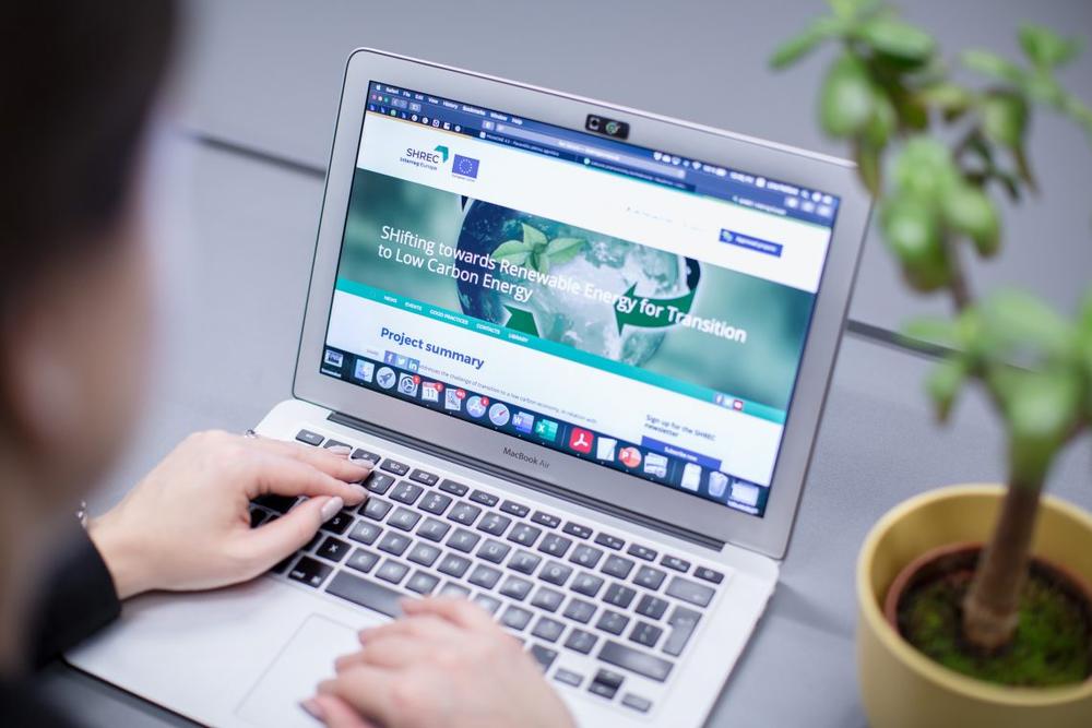 Kada atsinaujinanti energija visam laikui pakeis iškastinį kurą?