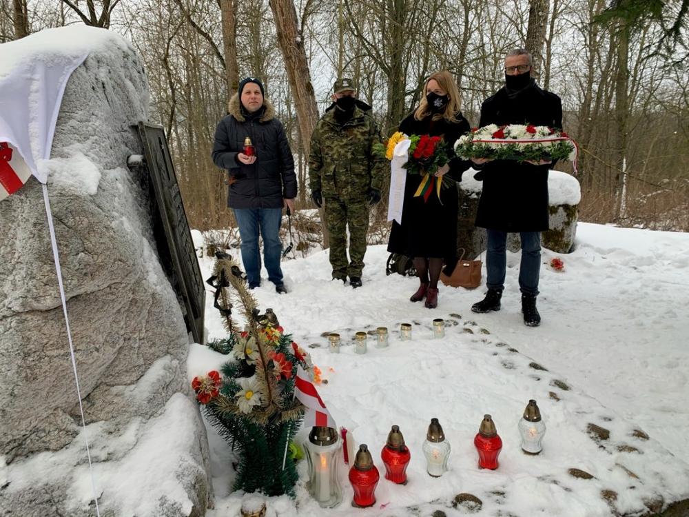 Lietuvos ir Lenkijos diplomatai Baltarusijoje pagerbė 1863 m. sukilimo dalyvių atminimą