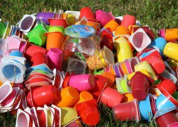 Artėja pokyčiai: vienkartinių plastiko gaminių naudosime vis mažiau