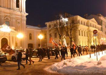 Patriotai tradiciškai paminėjo Vasario 16-ąją (nuotraukos)