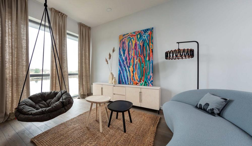 Metų „Tautos interjero“ vardas atiteko pastatui Šventojoje, kuriame – vien Lietuvos kūrėjų darbai (video)