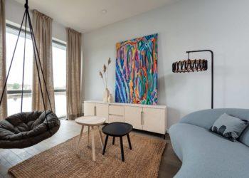 Metų „Tautos interjero“ vardas atiteko pastatui Šventojoje, kuriame – vien Lietuvos kūrėjų darbai (video)