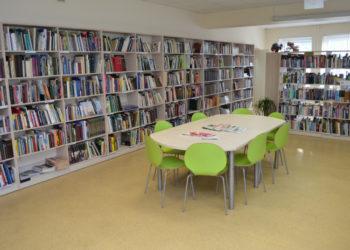 Šalies bibliotekininkai: skaityklų atidarymo laukia ir rašantys mokslo darbus, ir besinaudojantys e. paslaugomis