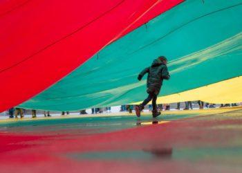 Įspūdingu reginiu Kaunas pradeda švęsti Lietuvos Nepriklausomybės atkūrimo dieną