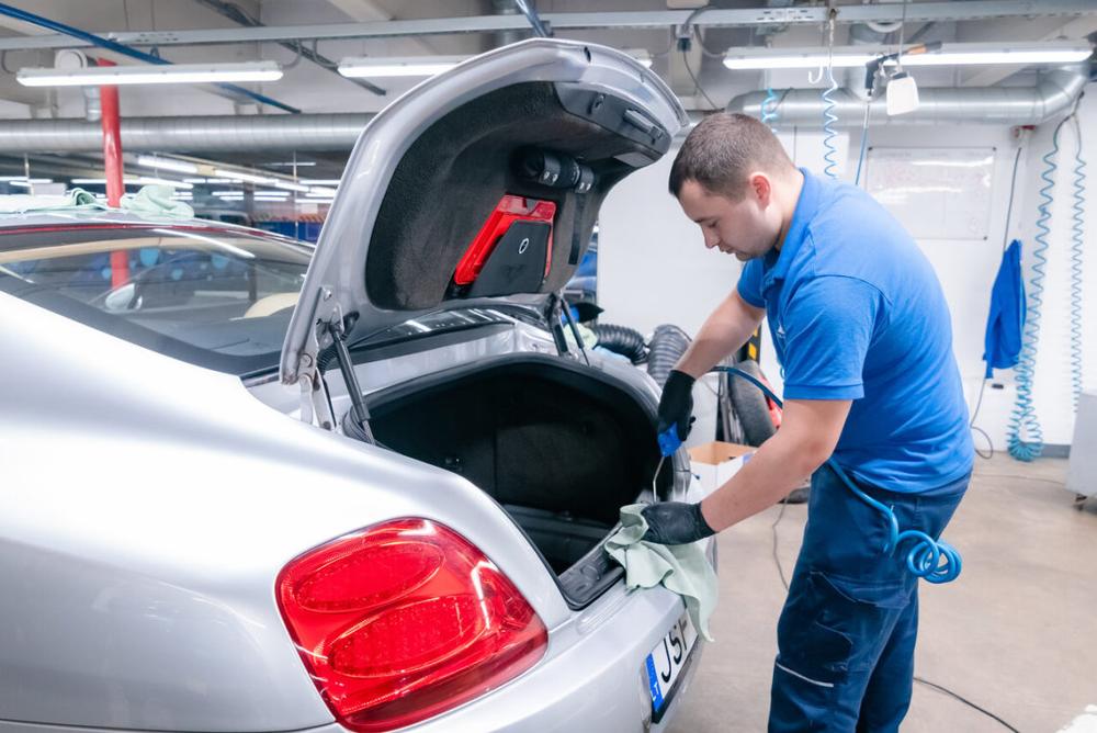 Automobilio paruošimas pavasariui: žinovas pataria – ką turėtų žinoti kiekvienas atsakingas vairuotojas