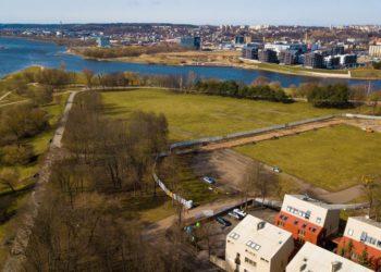 Atšilus orams tęsiami atnaujinimo darbai Santakos parke