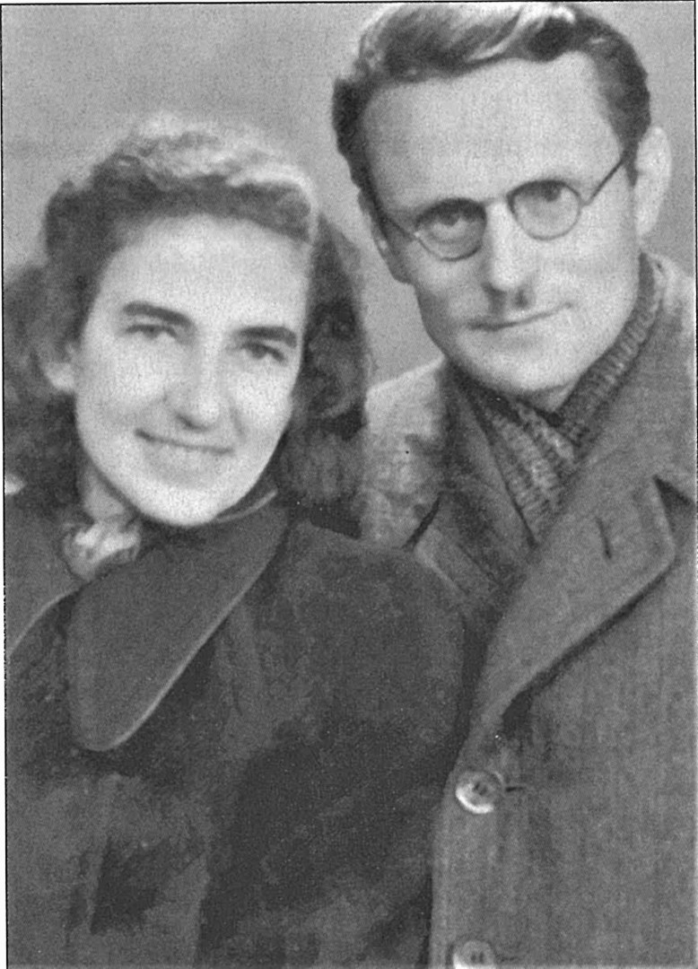 Liudas Dambrauskas ir Aldona Dambrauskienė, 1955 m. | L. Dambrausko knygos „Išeinančiojo mintys: dienoraščiai“, Vilnius: Gairės, 2005 m. nuotr.