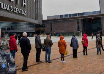 R. Karbauskis. Ar patikite savo sveikatą „farmacininkei“ Šimonytei, „gydytojui“ Dulkiui, beviltiškai Vyriausybei?