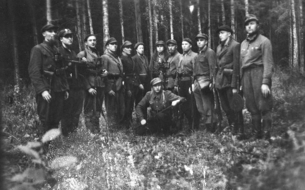 Išleista partizano J. Kadžionio-Bėdos knygos „Per skausmo pelkes“ antroji laida