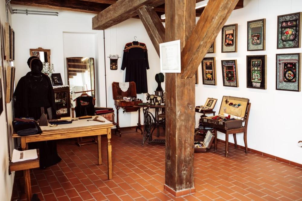 Senamiesčio Meno kieme duris atvėrė Delmonų galerija