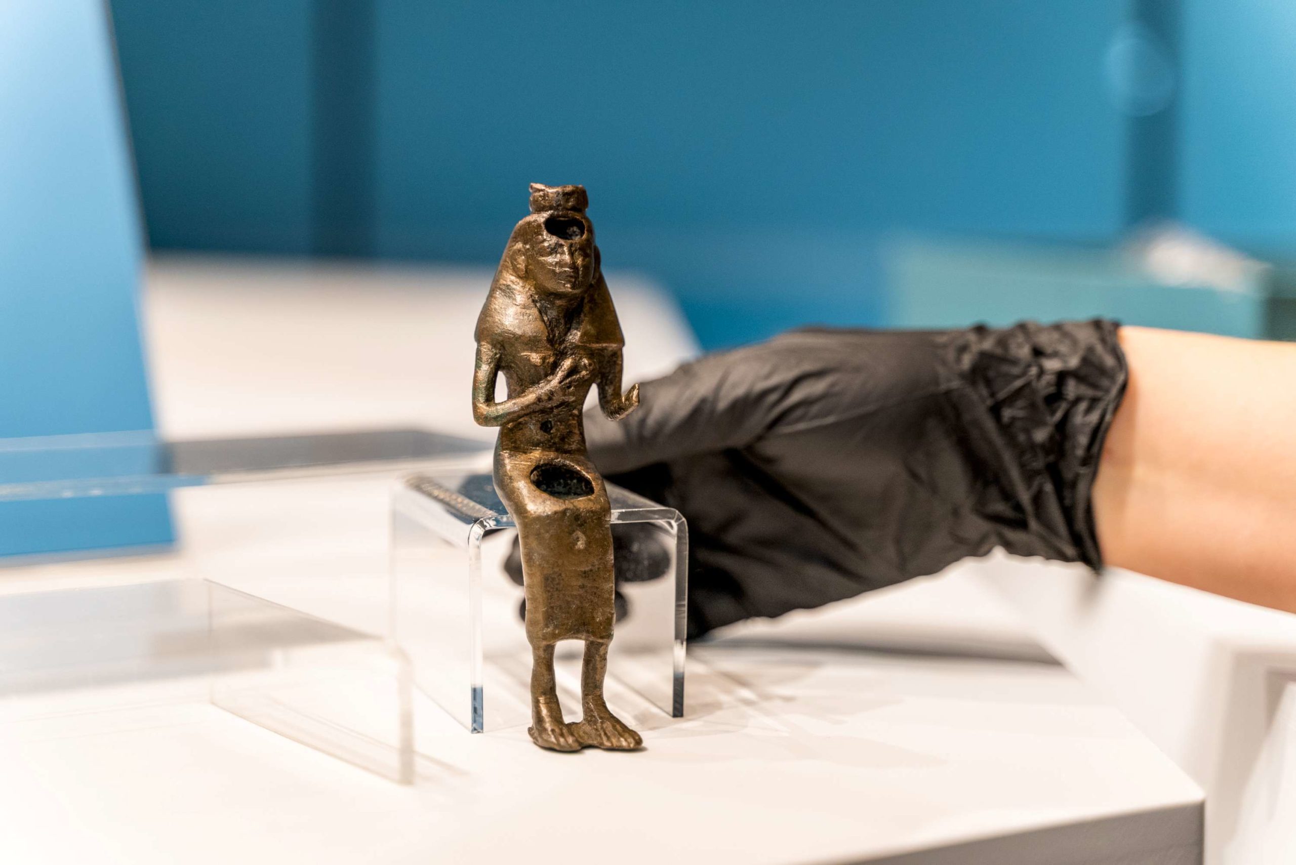 Parodos „Ką slepia sarkofagas“ eksponatai keliauja į vitriną | LNM, S. Samsono nuotr.