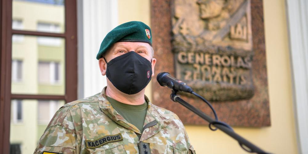 Birželio sukilimui atminti Karo akademijoje atidengta atminimo lenta