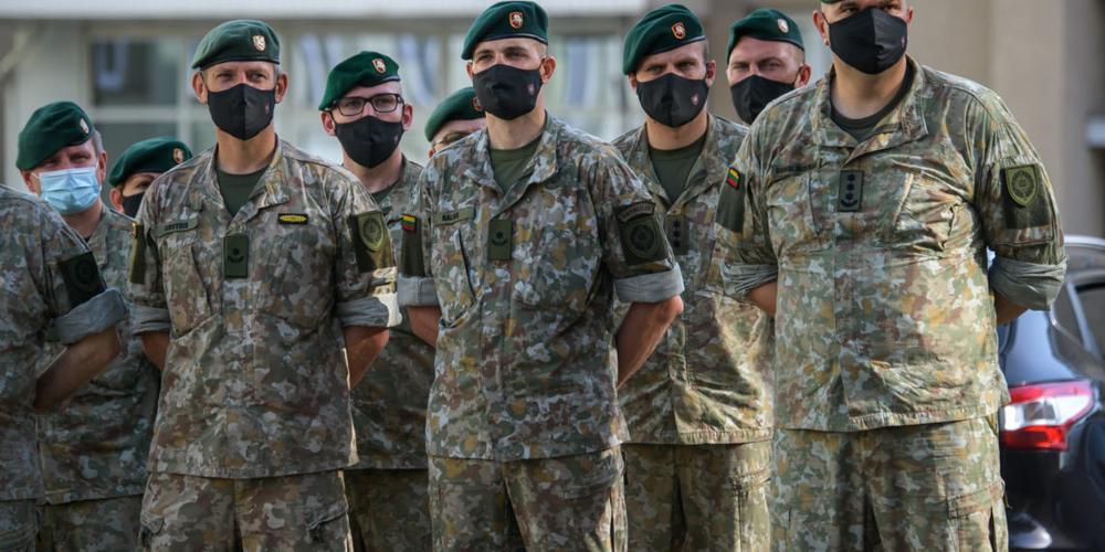 Birželio sukilimui atminti Karo akademijoje atidengta atminimo lenta