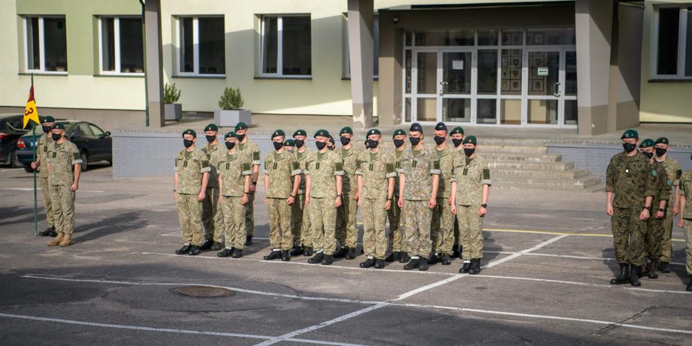 Birželio sukilimui atminti Karo akademijoje atidengta atminimo lenta
