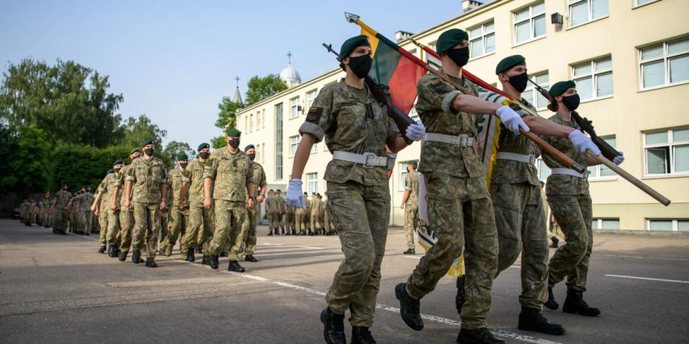 Birželio sukilimui atminti Karo akademijoje atidengta atminimo lenta