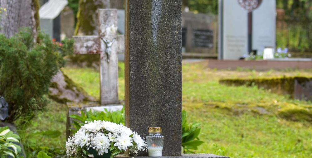 Birželio sukilimui atminti Karo akademijoje atidengta atminimo lenta