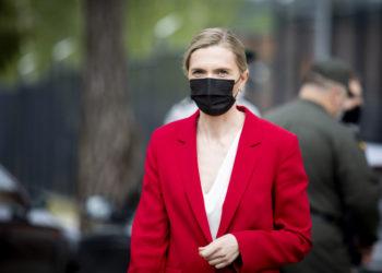 Dėl neteisėto žmonių gabenimo ministrė kreipėsi į prokuratūrą