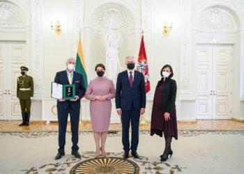 Apdovanojimai Prezidentūroje Tėvo dienos proga | R. Dačkaus nuotr., lrp.lt