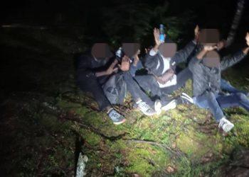 Dėl migrantų plūstančių į Lietuvą paskelbta ekstremalioji situacija